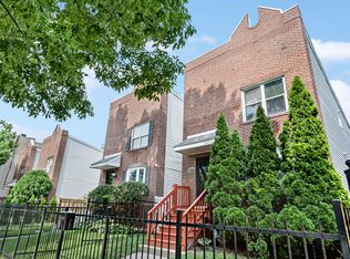 3609 S Prairie Ave, Chicago, IL 60653
