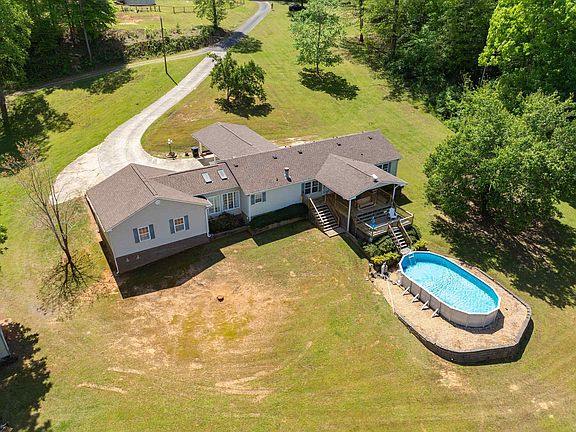 2nd image of 133 Higdon Creek Rd