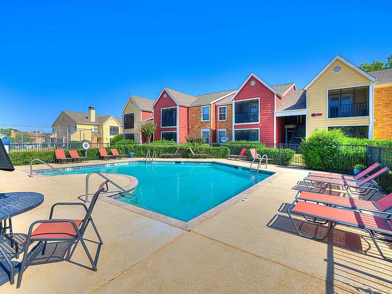 Post Oak Apartments — Photo 41