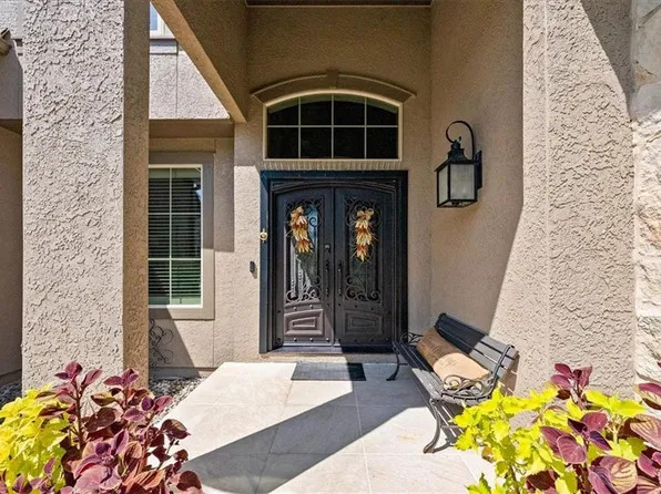 5920 NW 107th St, Kansas City, MO 64154