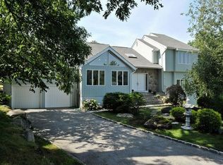 49 Peach Tree Ln, Briarcliff Manor, NY 10510