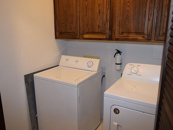4th image of 4 William Ln