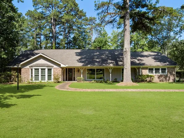 505 Westover Dr, McComb, MS 39648