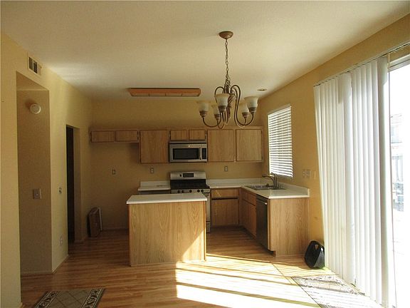 5th image of 16304 Breezewood St
