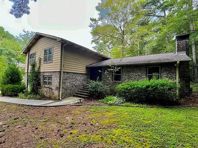 4541 Arcado Rd SW — Photo 1