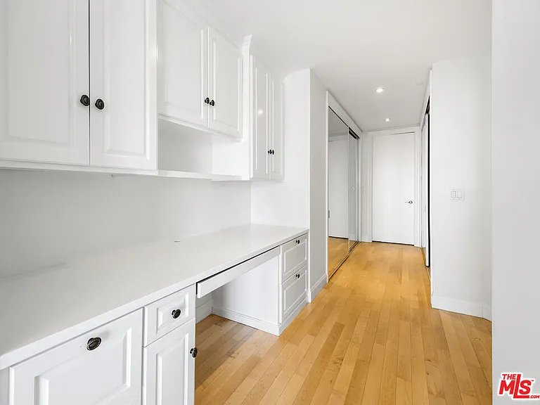 11628 Montana Ave #206 — Photo 33