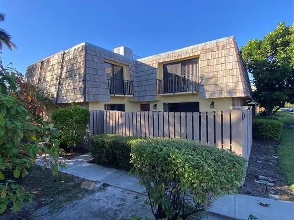 1714 Park Meadows Dr APT 2, Fort Myers, FL 33907