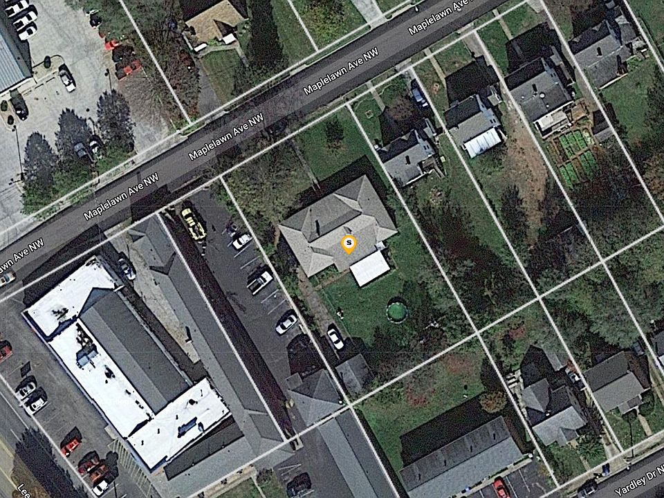 1st image of 3021 Maplelawn Ave NW