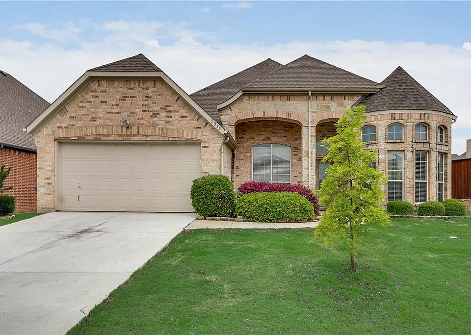 1st image of 2055 Sundown Dr