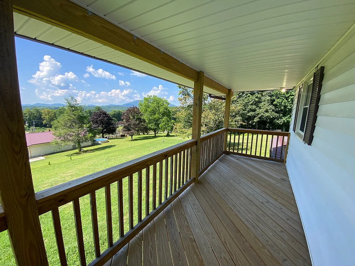 Building Photo - 258 Wilcox Dr