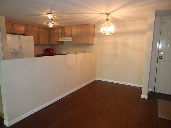 5th image of 1111 Burlington Ave Unit 213