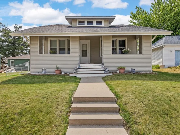 101 1st Ave, Keystone, IA 52249