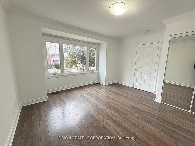 266 Viewmount Ave — Photo 26