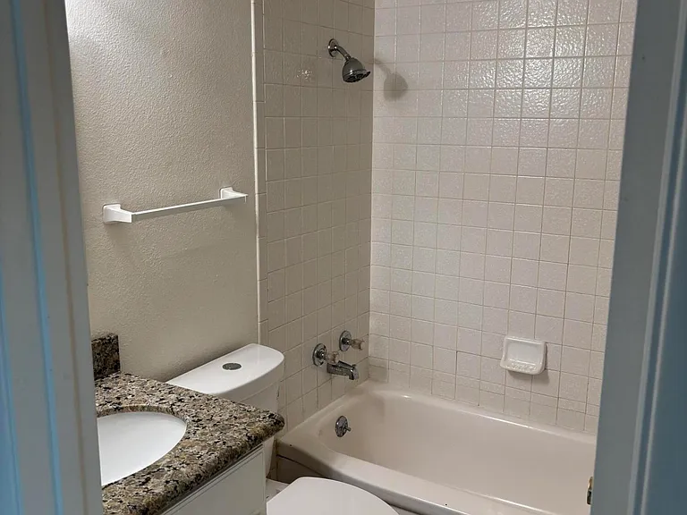 4111 E Camelback Rd #17 — Photo 16
