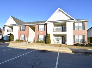 1912 Harcourt Cir APT 202, Fayetteville, NC 28304