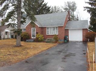 124 Gullott Dr, Schenectady, NY 12306