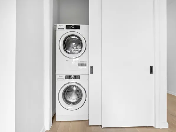 317 Court Street image 8 of 12