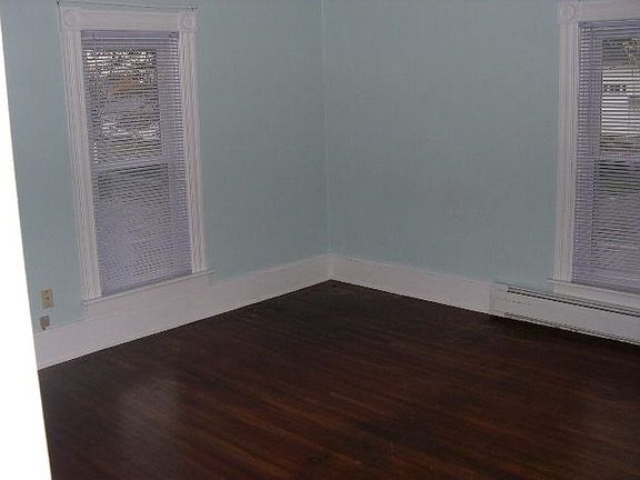 5th image of 200 E Main St