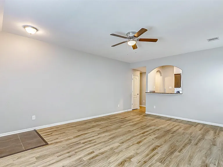 12943 Pecan Shores Dr — Photo 3