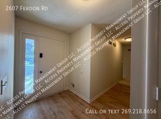 2607 Ferdon Rd, Kalamazoo, MI 49008