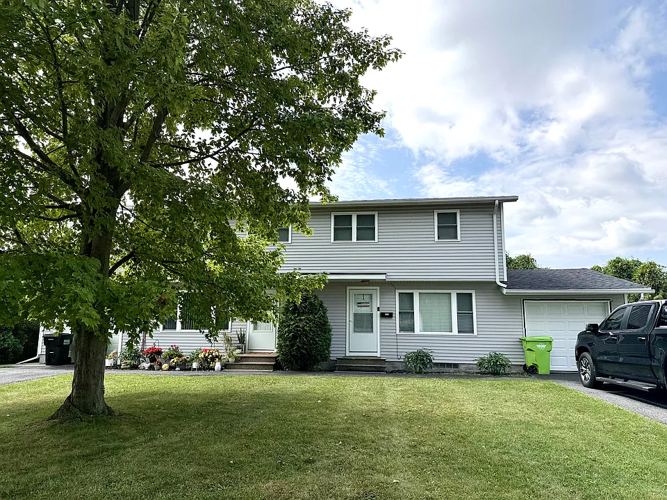 227 & 229 Bartlett Ave #229