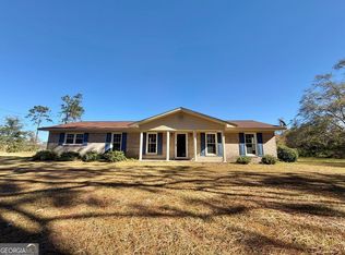 37 Dogwood Rd, Hazlehurst, GA 31539