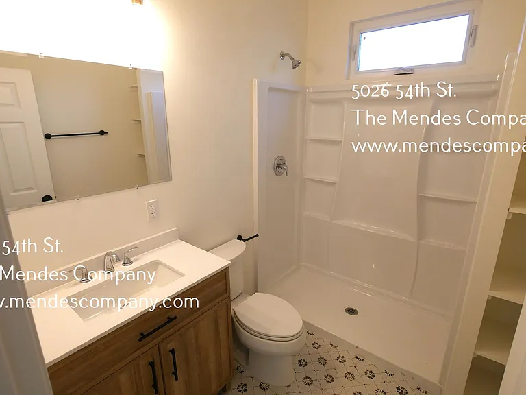 College Rental on 54th St. — Photo 8