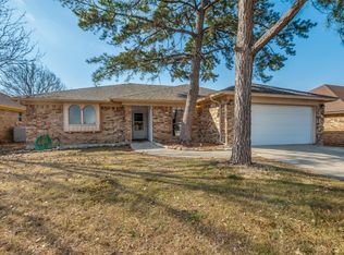 6412 Green Ridge Dr, Watauga, TX 76148