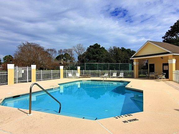 3rd image of Marsh Lakes Dr