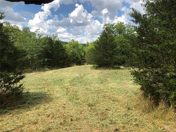2nd image of 125 County Road 3025