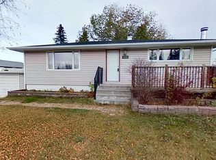 115 Dorin Dr #1A, Hinton, AB T7V 1B8
