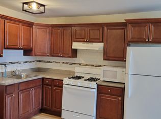 33 Winans Ave FLOOR 3, Newark, NJ 07108