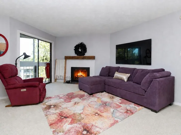 69 Gorge Rd W #509, Saanich, BC V9A 1L9