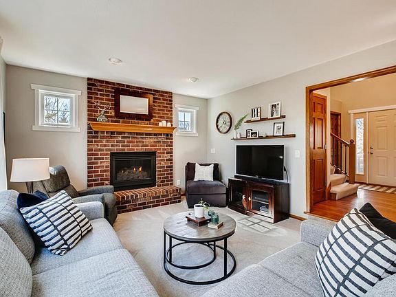 5th image of 767 Winterberry Dr