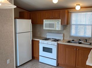 2008 Riverview Dr, Saint clair, MI 48079