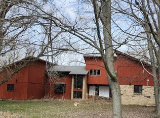 250 Stone Rd, Pittsford, NY 14534