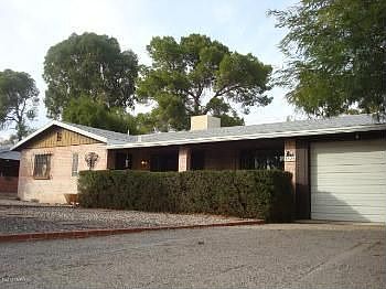1st image of 3325 E Edgemont St