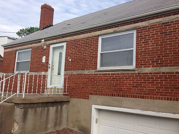 2nd image of 8027 Blanchetta Dr