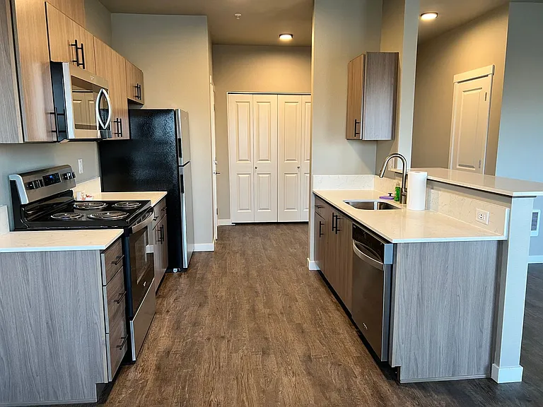 Eagle Pointe Apartments- Resort-Style Living in Albany — Photo 40