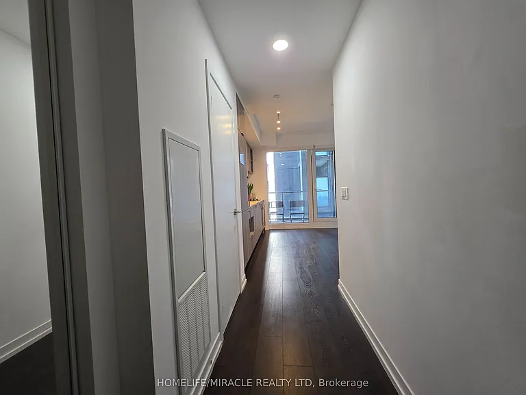 2020 Bathurst St #341 — Photo 2