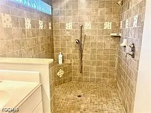 4751 Harbortown Ln — Photo 18