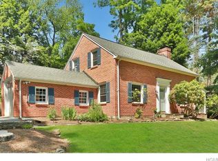 34 Elizabeth St, Chappaqua, NY 10514