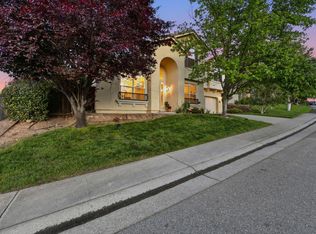 848 Morningside Dr, Folsom, CA