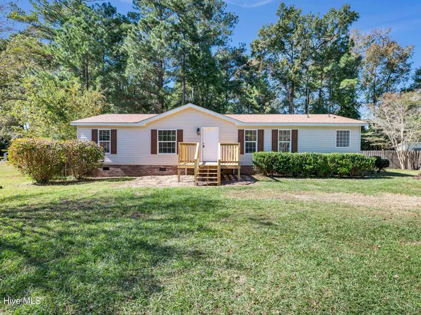 3601 Maco Road NE, Leland, NC 28451