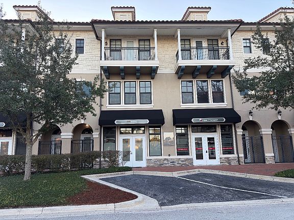 4th image of 554 Market St #554