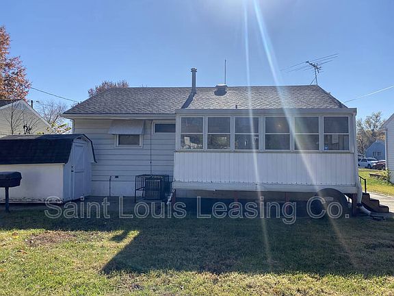 4th image of 449 Shepley Dr