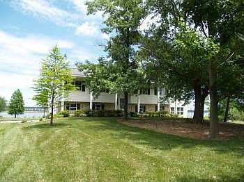 1st image of 103 Whitehouse Dr