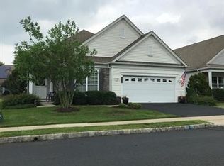 547 Stone Manor Dr, Somerset, NJ 08873