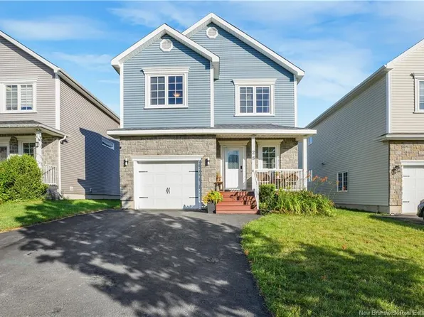 28 Langille Dr, Fredericton, NB E3C 0L6