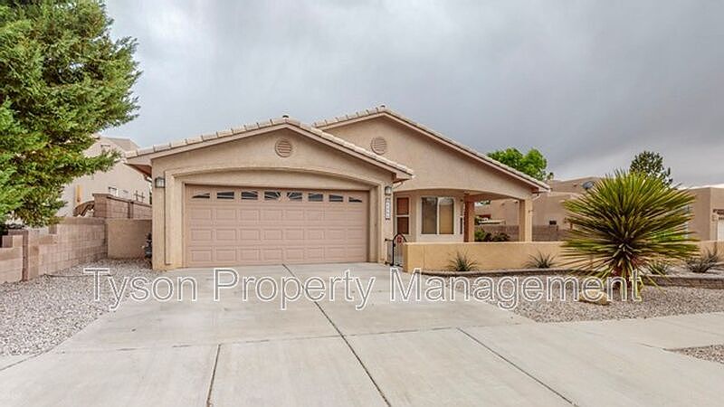 1st image of 4404 Noche Clara Ave NW